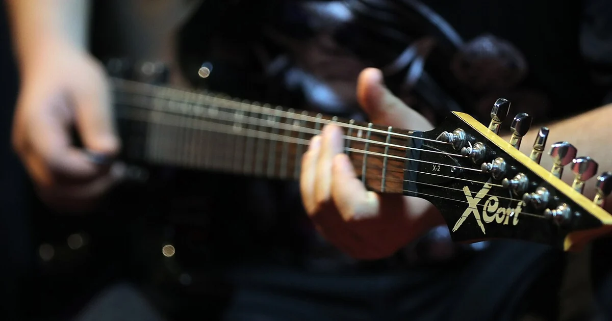 A rock band or pop band is a small musical ensemble that performs rock music, pop music, or a related genre.